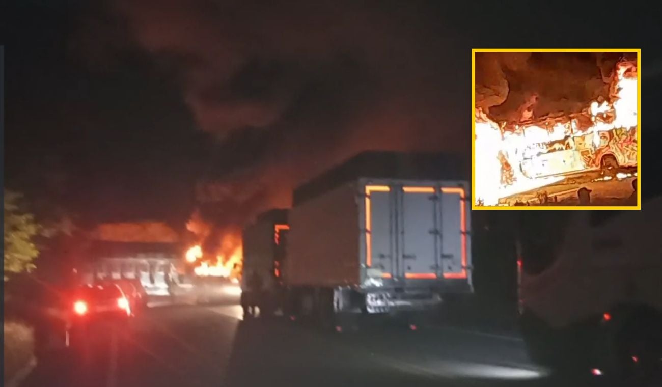 Bus Transipiales | Incinerado por hombres armados | Mercaderes, Cauca